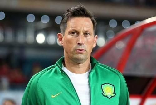  布莱顿主帅运筹帷幄临场换人收到奇效改变战局