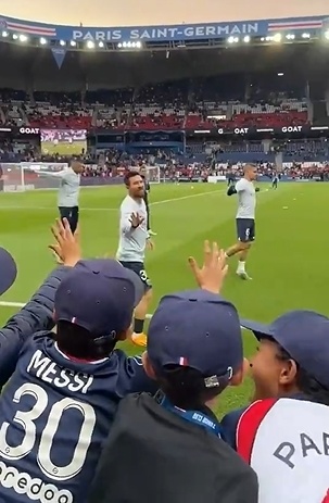  阿雅克肖主场气势如虹，法甲球迷文化助推胜利